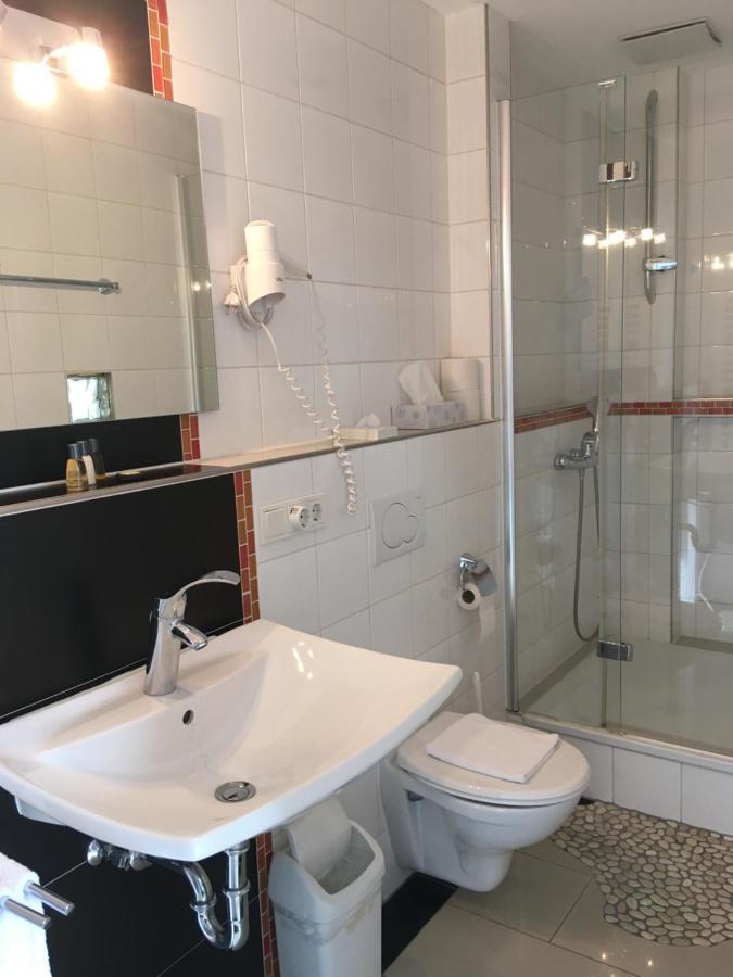 Landhotel Steffen Lieser Ngoại thất bức ảnh